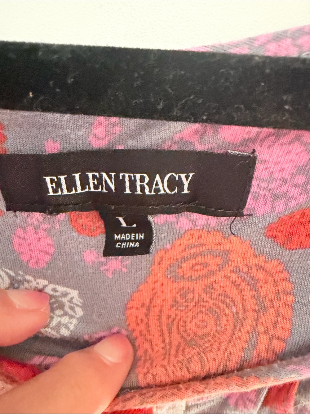 Ellen Tracy Gray Pajama Set with Coral & Pink Paisley - Picture 3 of 4